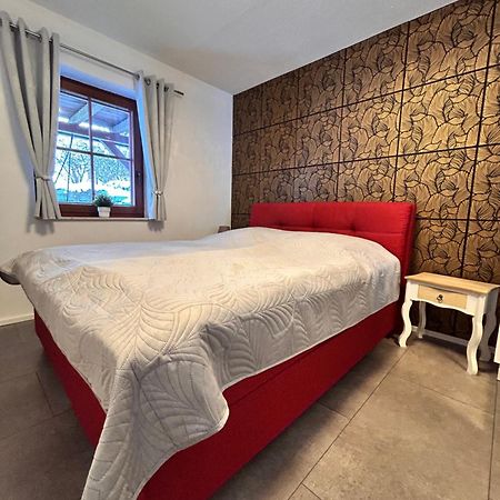 Ferienwohnung Mit Gartennutzung, Garage Und Wallbox Ebersbach-Neugersdorf Dış mekan fotoğraf
