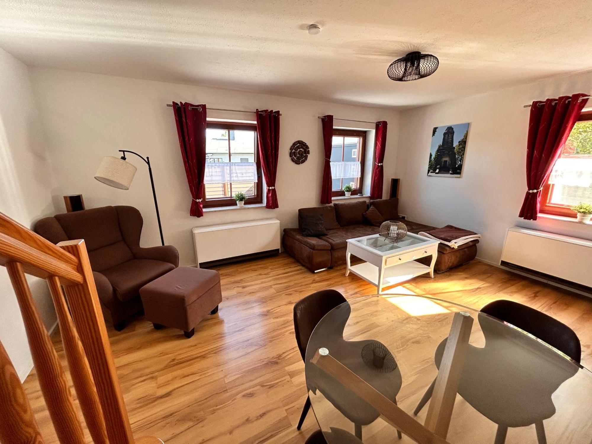 Ferienwohnung Mit Gartennutzung, Garage Und Wallbox Ebersbach-Neugersdorf Dış mekan fotoğraf
